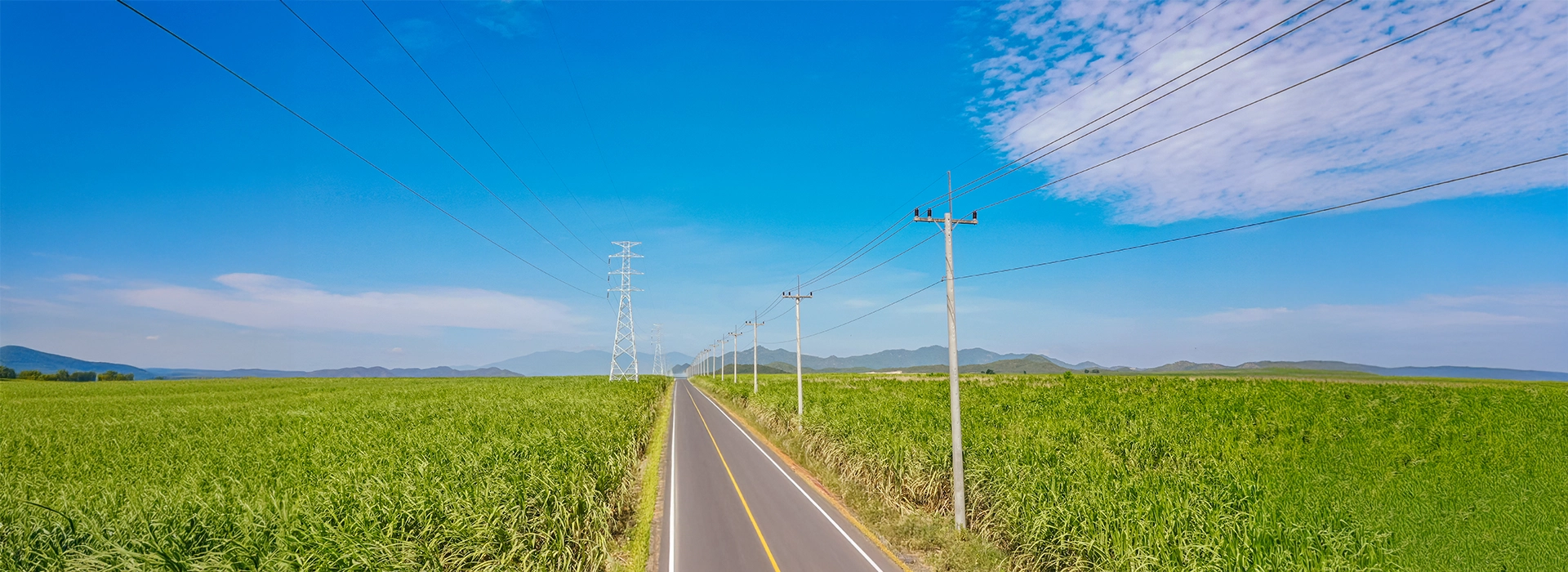 What does the DRC-001 do in the event of faults?