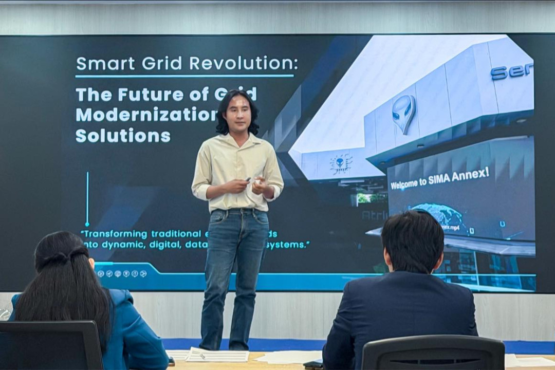 At the YEAC Business Pitch: Turning Challenges into Opportunities