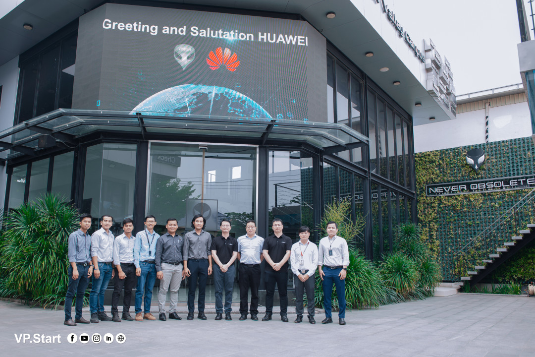 The Visit of Huawei Technology (Cambodia) at the VP.Start Sen Sok Valley Campus