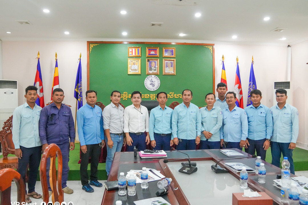 VP.Start Presentation at EDC Sihanoukville for Showcase About LMS and PLUM App